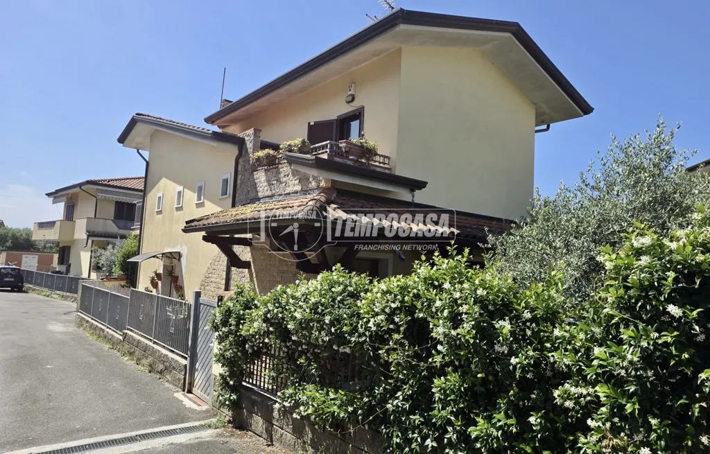 Välivaade - Rustic Villa with Garden in Castagnola, Massa