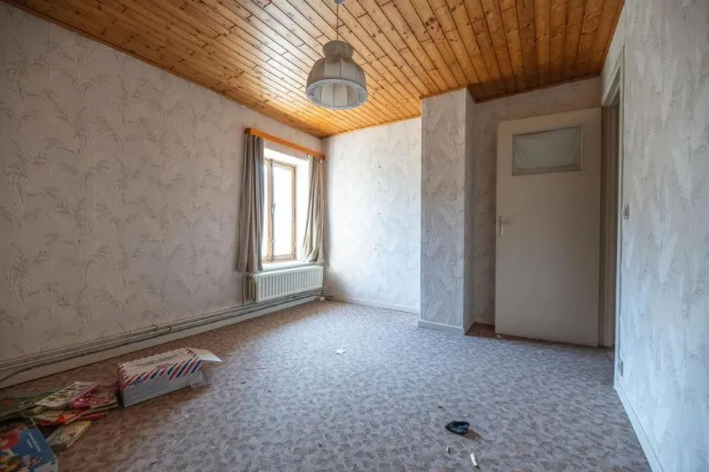 Chambres - Maison en Pierre à Rénover à Ouffet