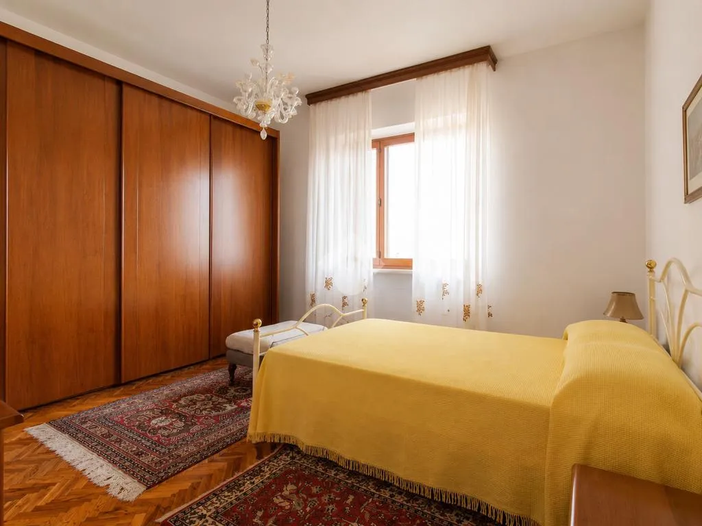 Camere da letto - Villa indipendente con giardino a Osimo