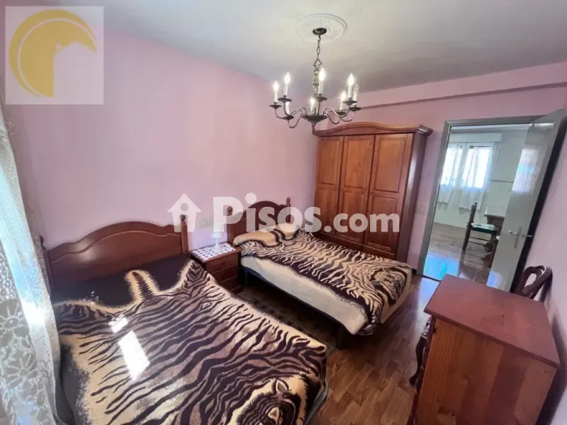 Magamistoad - 3-Bedroom Flat with Balcony in Sama