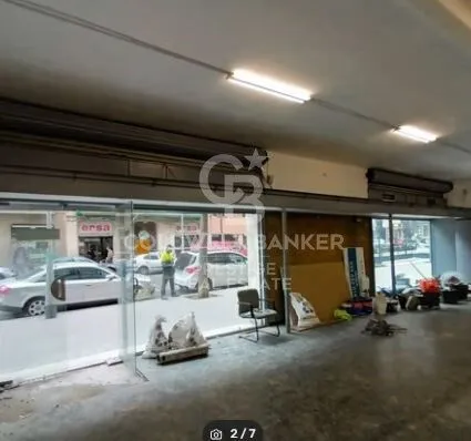 Garaaž - Commercial Space with Lift in Central Barcelona