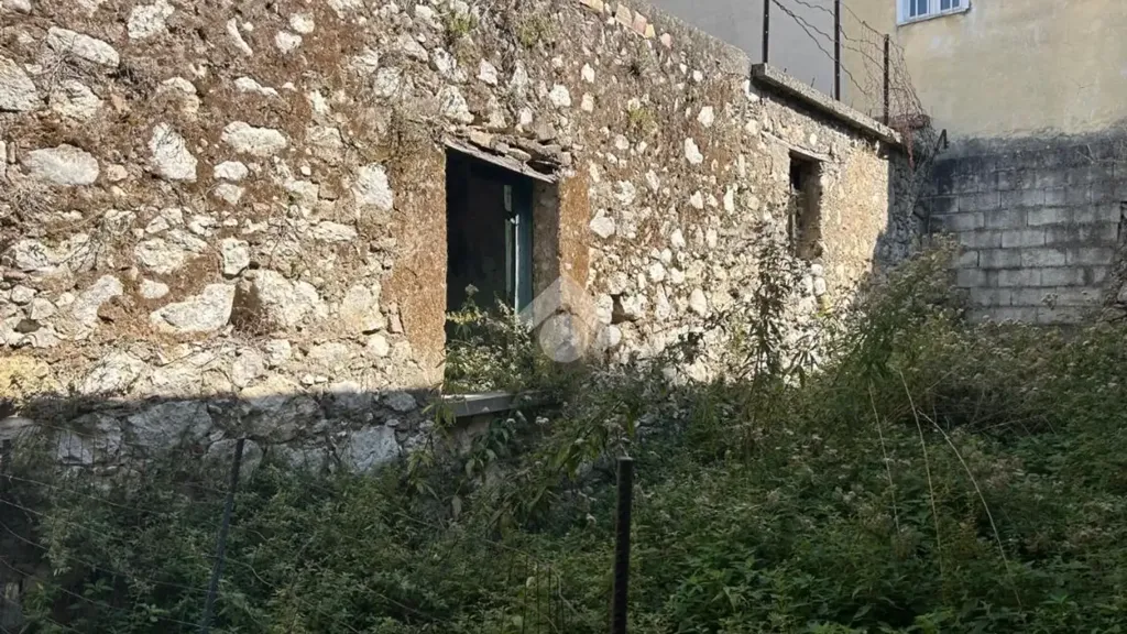 Jardin - Rustic Property with Garden in Serino