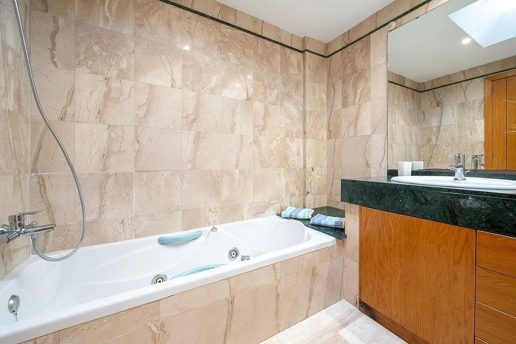 Salles de bain - Penthouse with Pool in Son Espanyolet