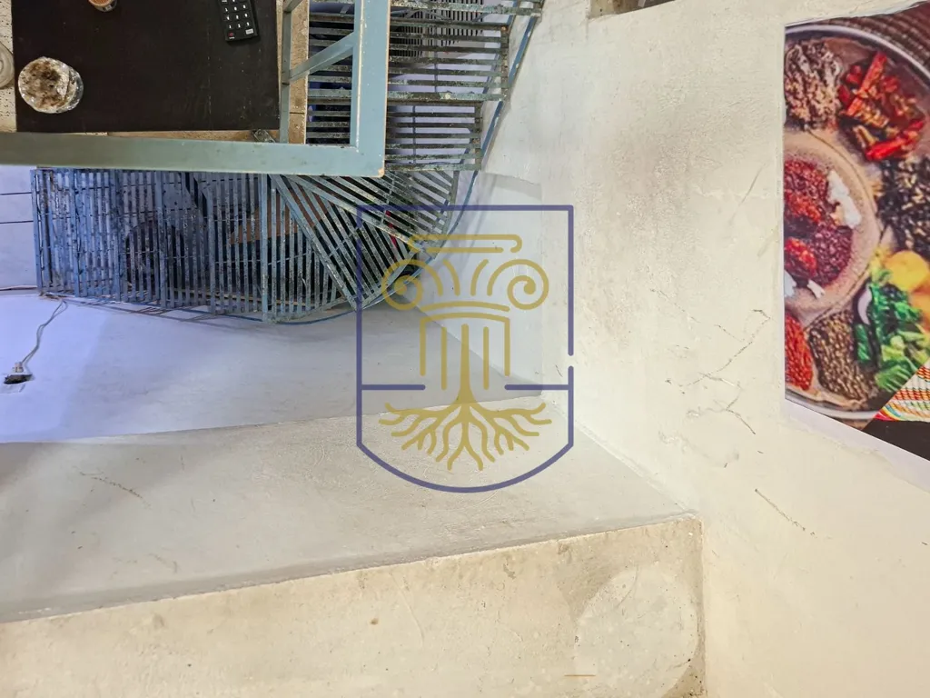 Lavanderia - Retail Unit with Underground Space in Kolonaki, Athens