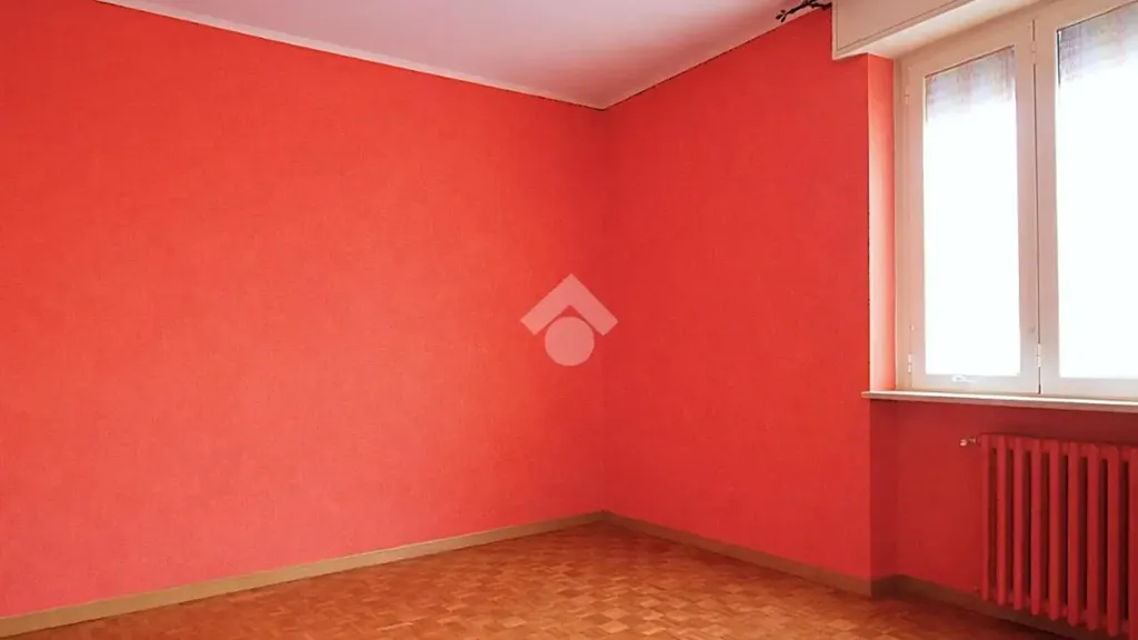 Rooms - Central 4-Bed Apartment with Balcony in Cossato