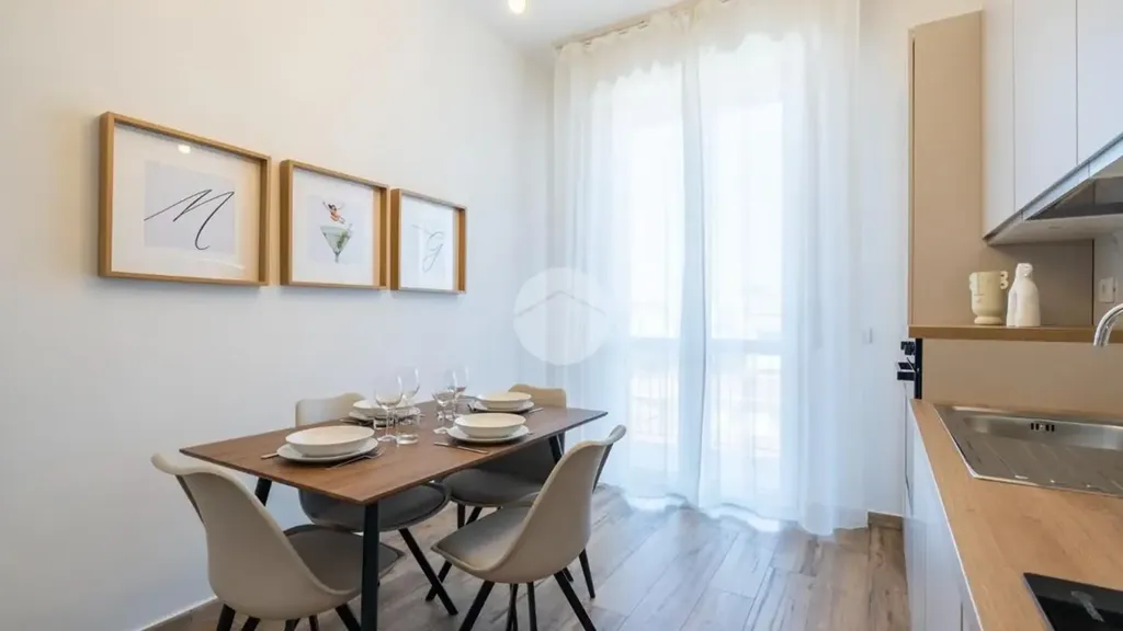 Söögituba - Rustic-Style Flat with Balcony in Florence