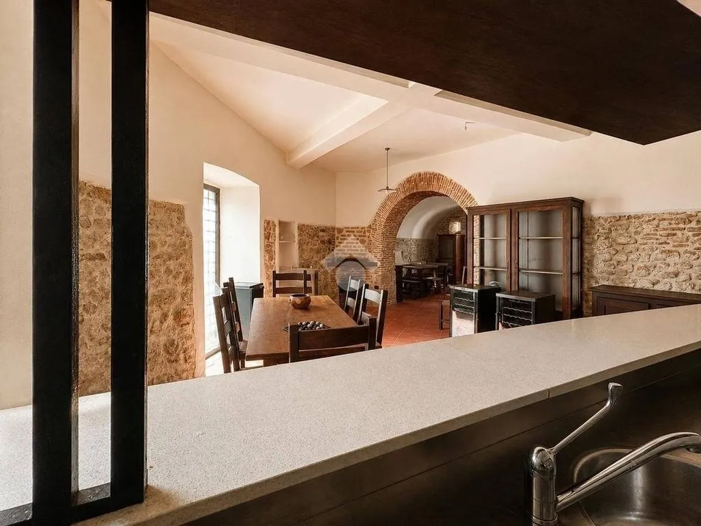 Cucina - 6-Bedroom House with Historic Setting in L'Aquila