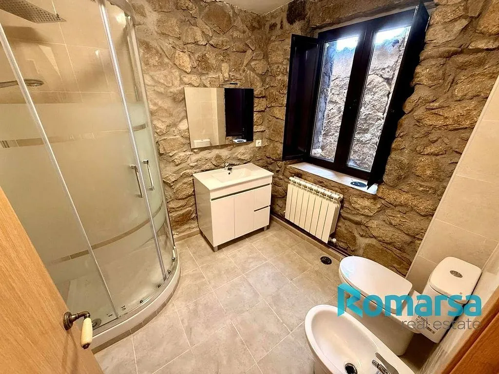 Salles de bain - Rural House with Pool in Gemuño