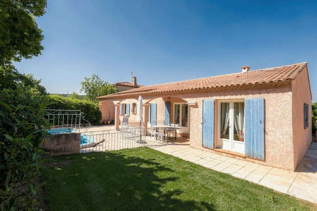 Välivaade - Ground Floor Villa with Pool in Provence