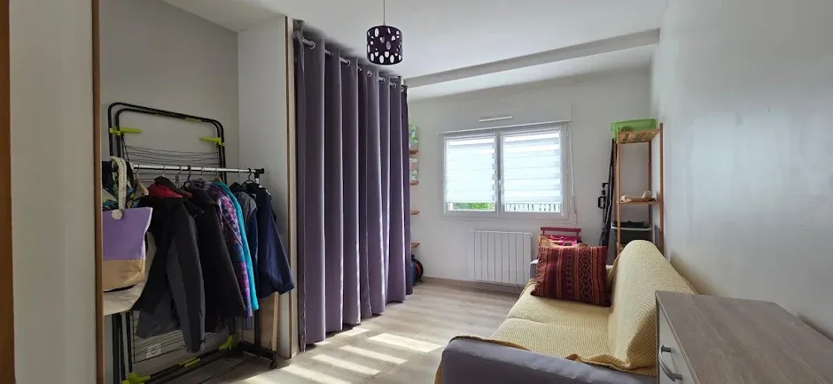Pièces - Maison de Plain-Pied avec Terrasse à Commeaux