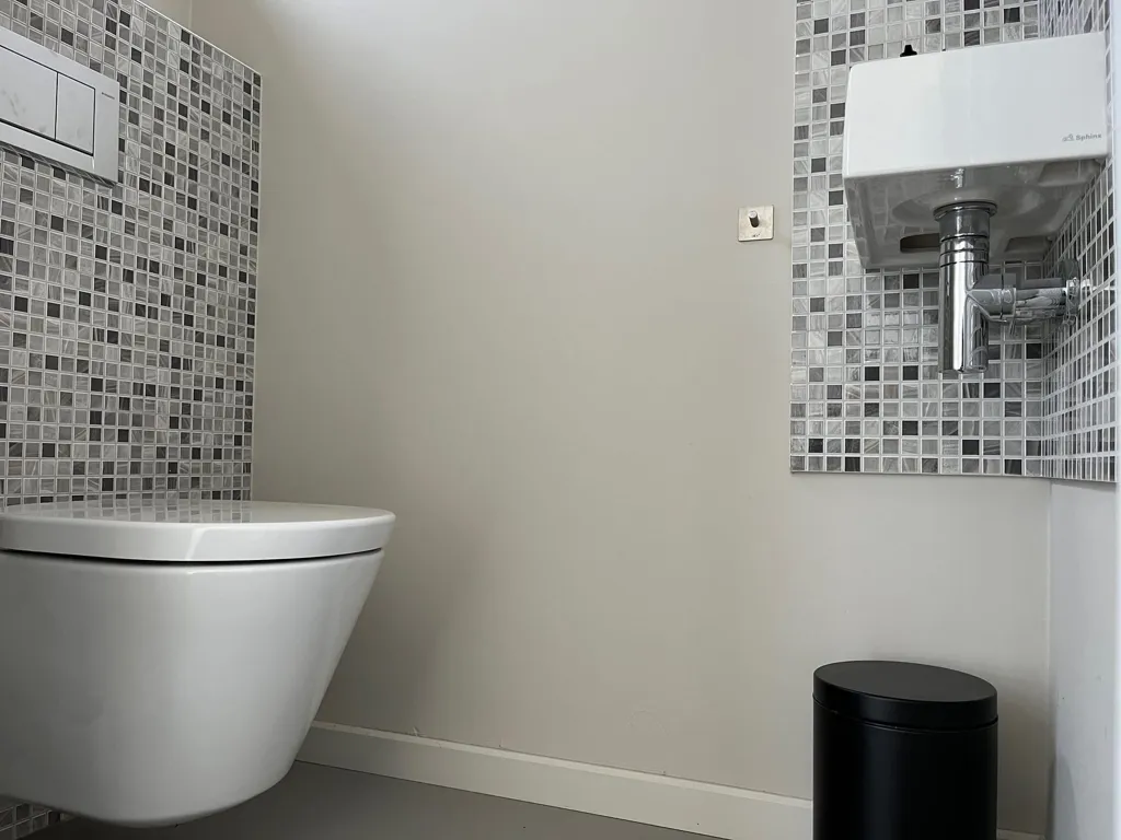 Bathrooms - House with Garden in Duffel