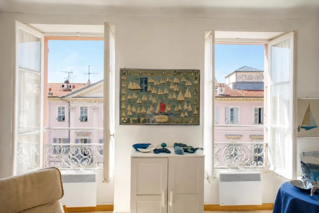 Soggiorno - Charming 2-Bedroom Apartment in Menton