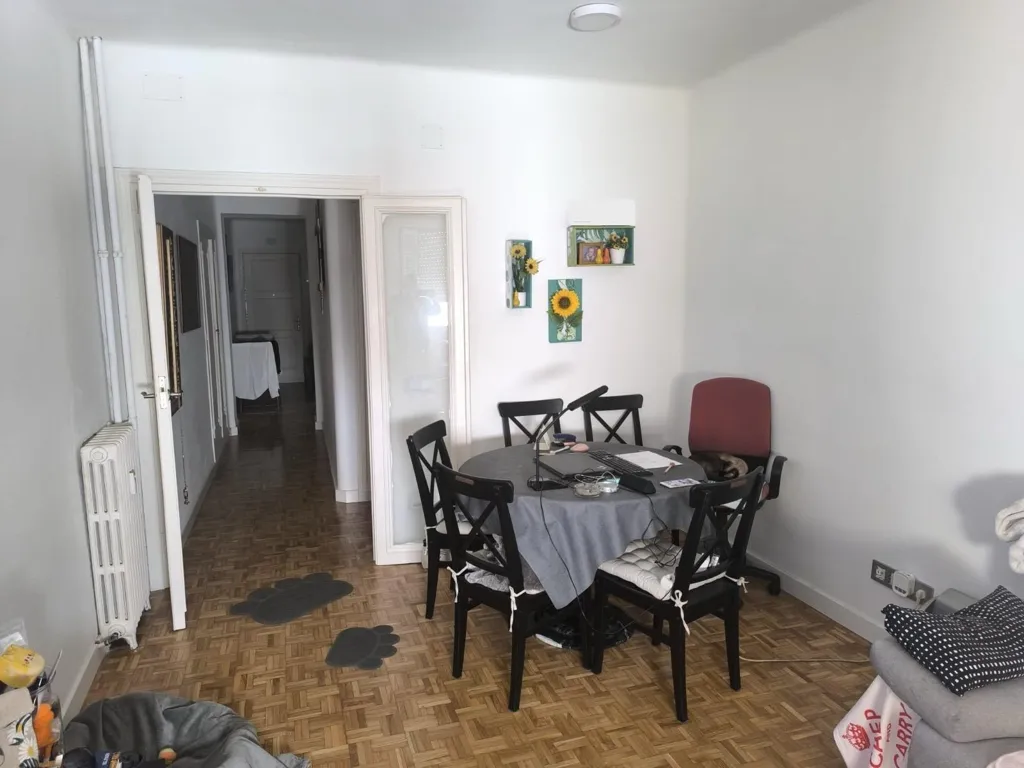 Salle à manger - Bright Apartment with Tram Access near Retiro Park