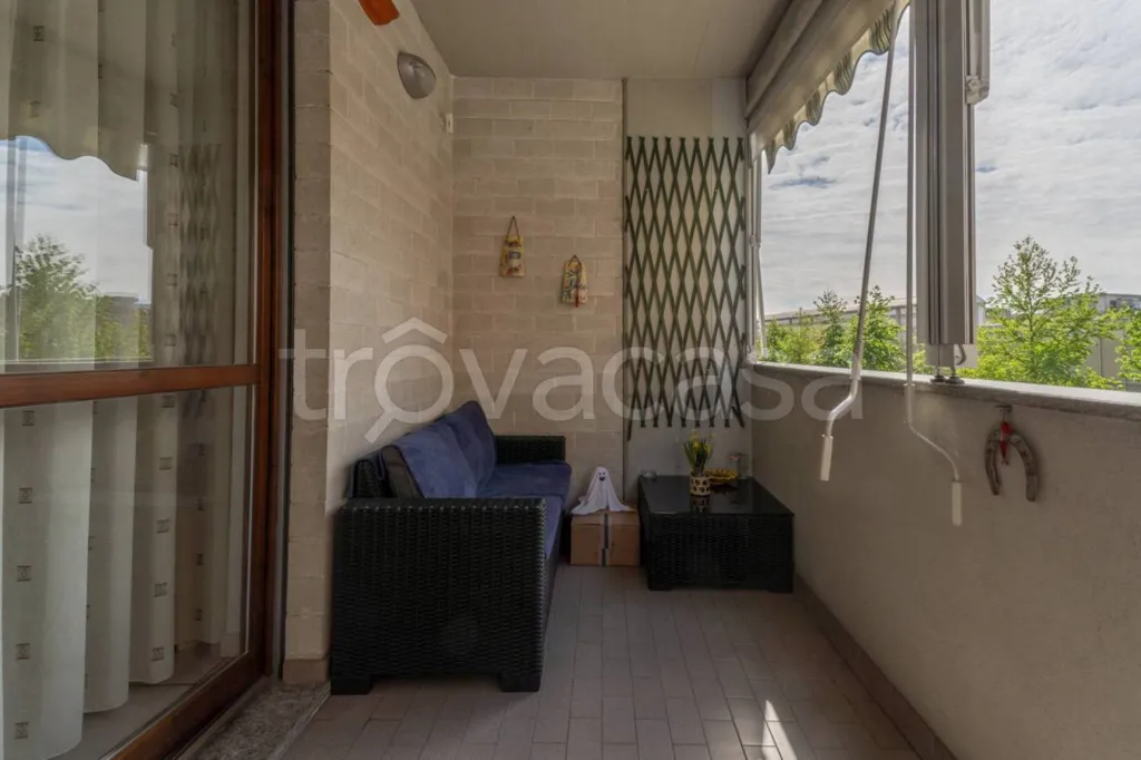 Balcon - Rear-Facing Apartment with Balcony in Turin