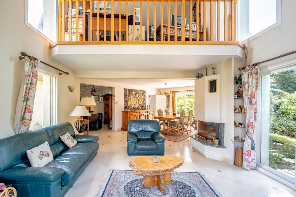 Séjour - Maison d'Architecte Lumineuse avec Dépendance à Verrières-le-Buisson