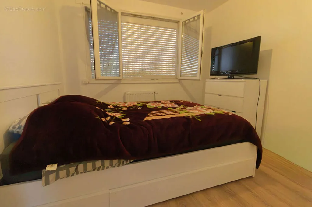 Chambres - Maison familiale avec jardin à Sequedin