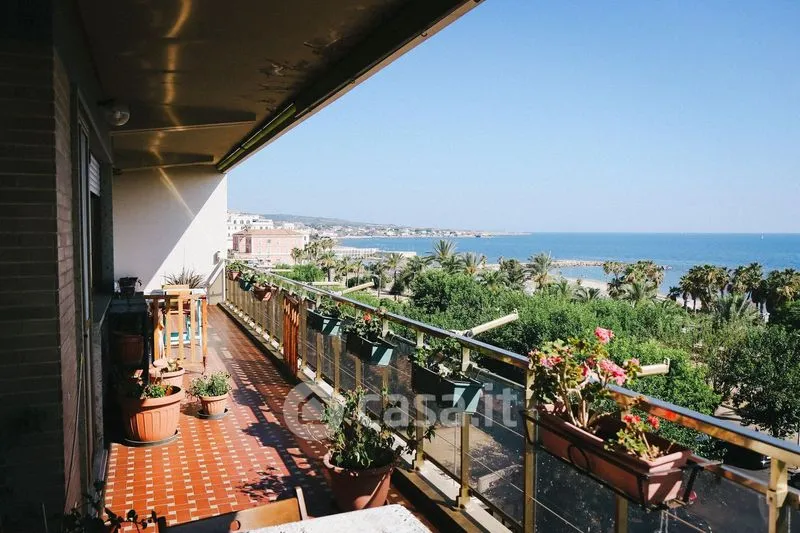 Balcone - Seafront Apartment with Terraces in Civitavecchia