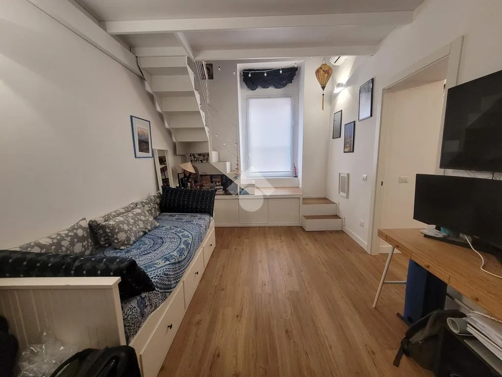 Séjour - Restored 2-Bedroom Apartment in Naples