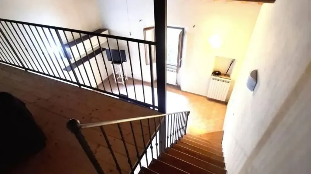 Pièces - Two-Bedroom Apartment with Soppalco in Lastra a Signa
