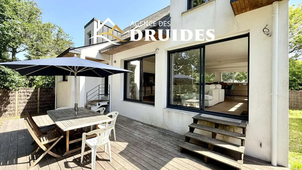 Terrace - Contemporary House Near Beach in Carnac