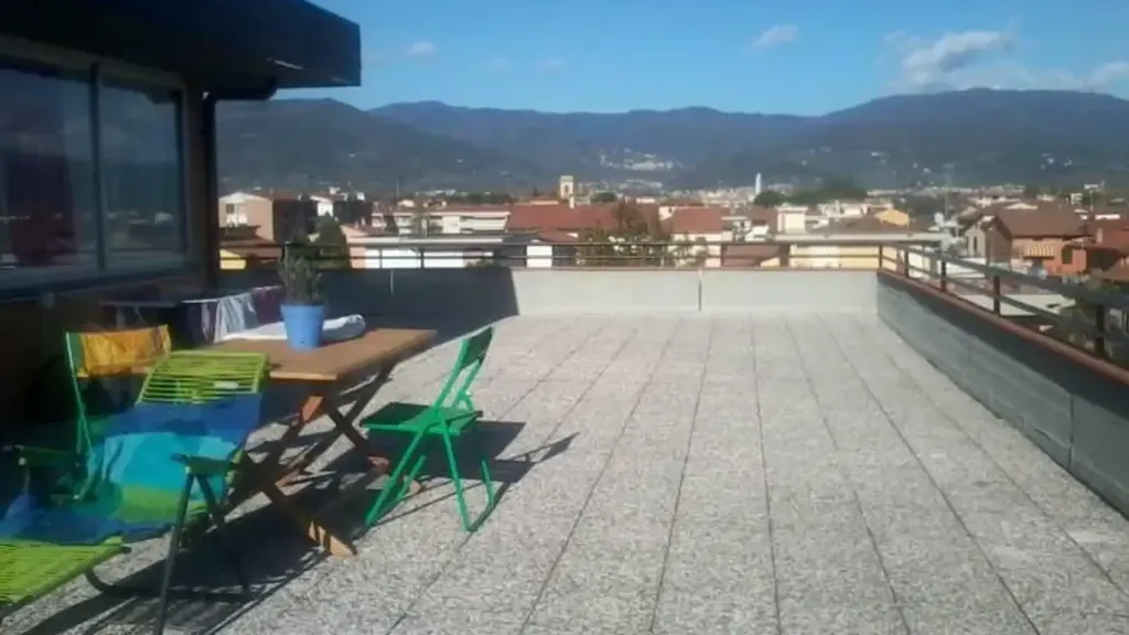 Terrass - Studio Apartment with Large Terrace in Agliana