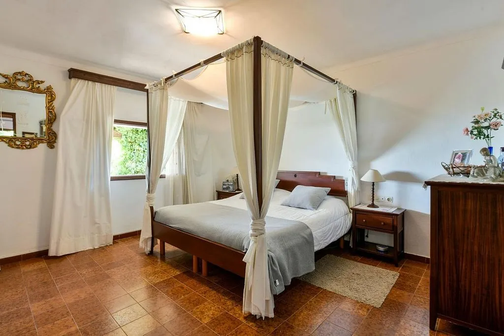 Camere da letto - Rustic Finca with Mountain Views in Inca