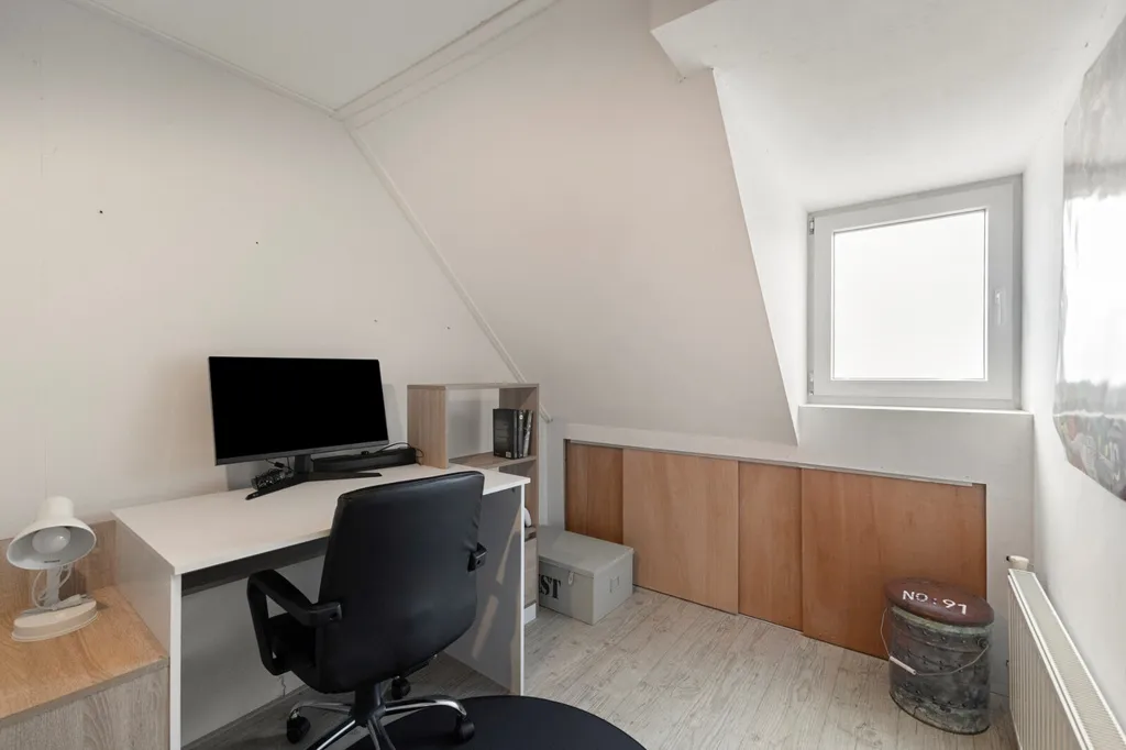 Bureau - Interwar Semi-detached House in Den Helder