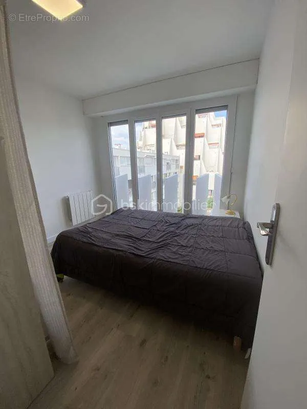 Bedrooms - City Centre 3-Piece with Terrace and Lift
