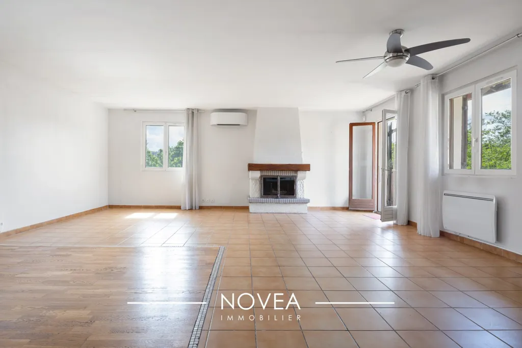 Elutuba - Luxury House with Balcony in Lyon