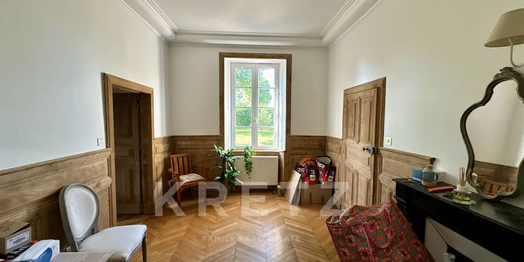 Entrée - Maison Rénovée avec Piscine dans le Bocage Bourbonnais