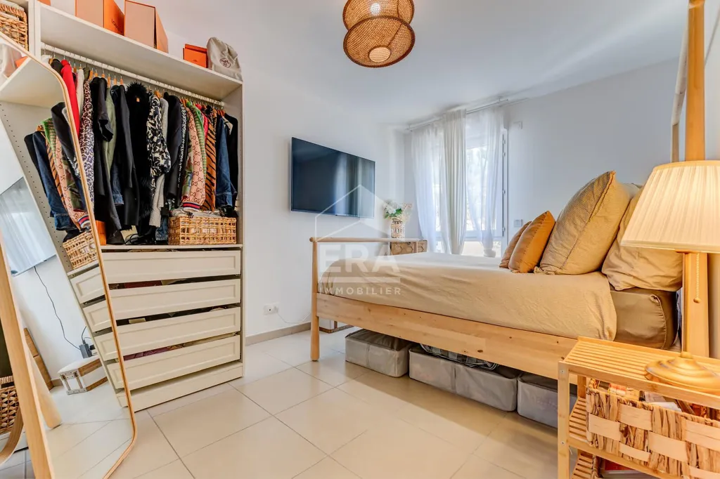 Bedrooms - 4-Piece Flat with Terrace in Nice Saint-Isidore