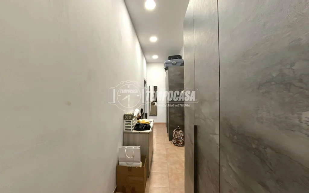 hallway_entrance