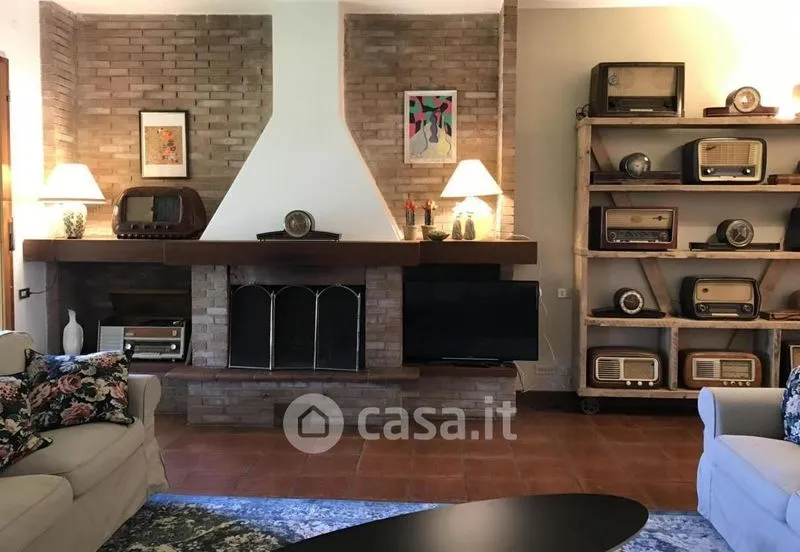 Elutuba - Semi-Independent Villa with Garden in Ancona