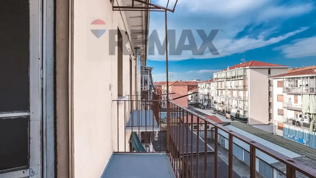 Balcony - 2-Bedroom Apartment for Renovation in Vercelli