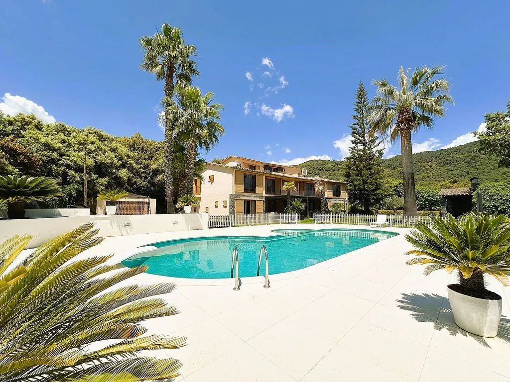 Piscine - Luxury House with Panoramic Views in Arenys de Munt