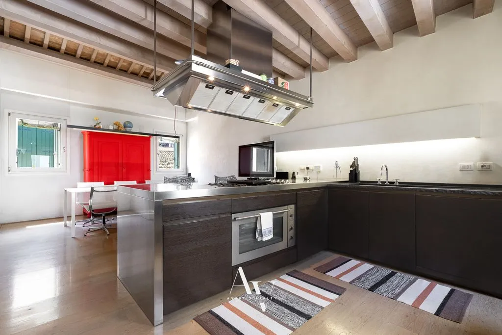 Cuisine - Luxury Design Apartment in Padua's Historic Centre
