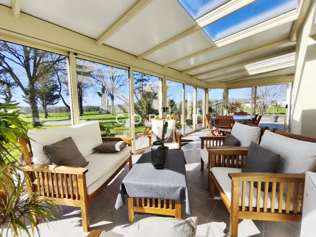 Terrasse - Maison d'Architecte avec Piscine en Campagne près du Gâvre