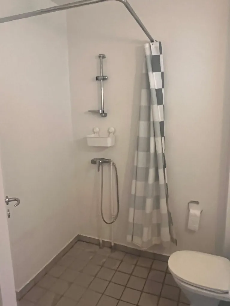 Vannitoad - Studio Plus with Metro Access in Østerbro