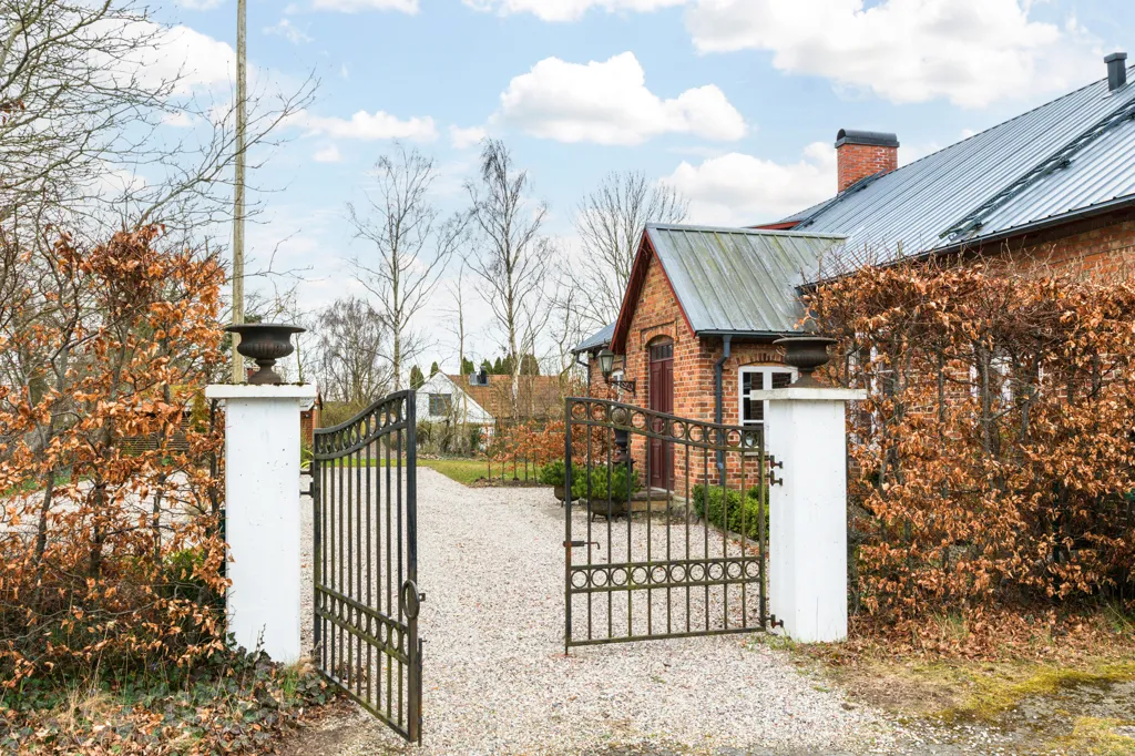 Esterno - Converted Schoolhouse with Garden in Ingelstorp
