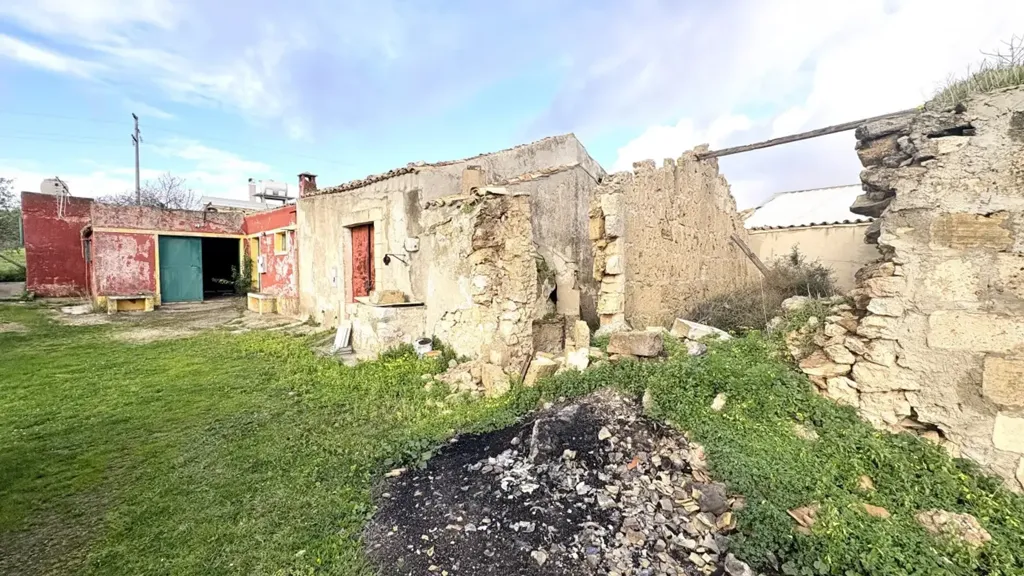 Välivaade - Rustic Property with Garden in Noto