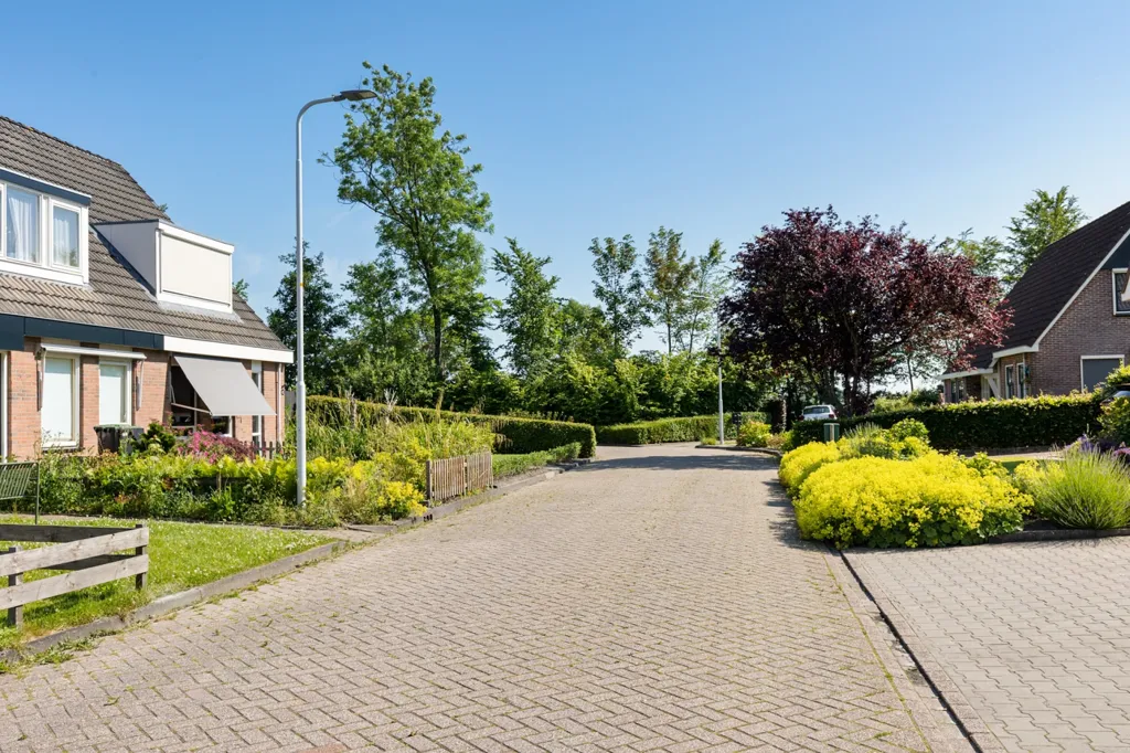 Exterior - Spacious Semi-detached House with Garden in Ie
