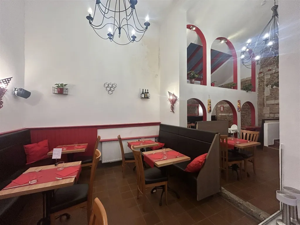 Söögituba - Commercial Property with Italian Influence in Leuven