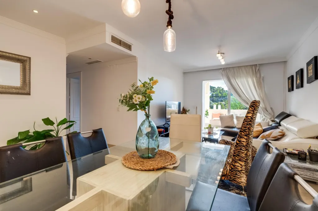 Söögituba - Apartment with Pools in La Quinta, Benahavís