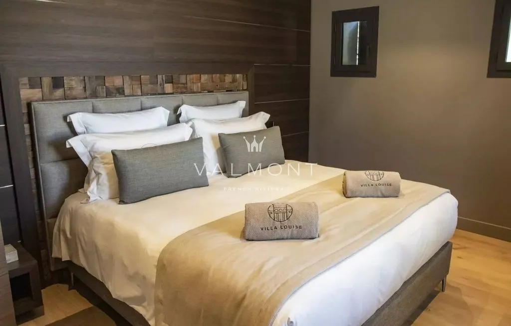 Bedrooms - Luxury Villa with Pool in La Croix Valmer