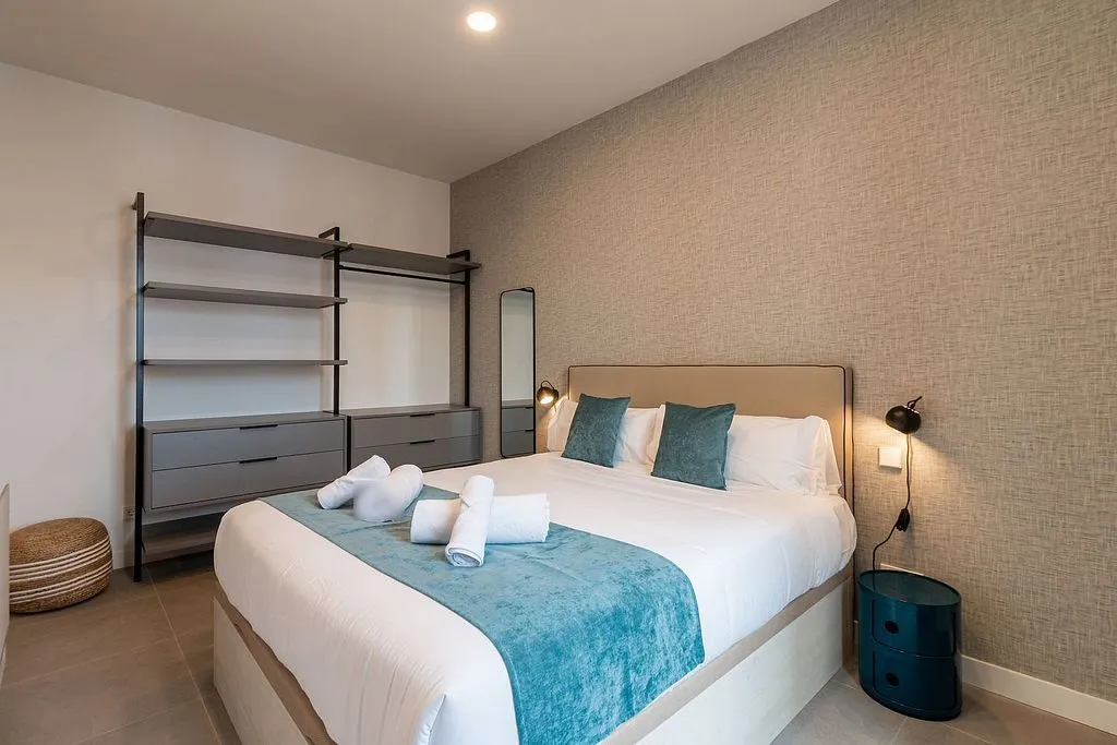 Chambres - Furnished Flat with Balcony in Madrid