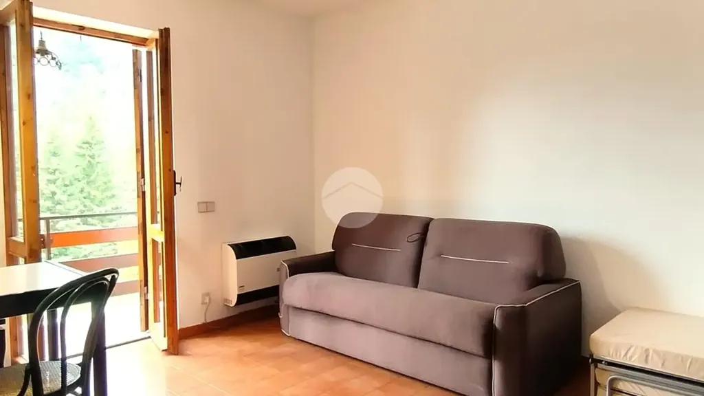 Elutuba - Apartment with Balcony in Filettino