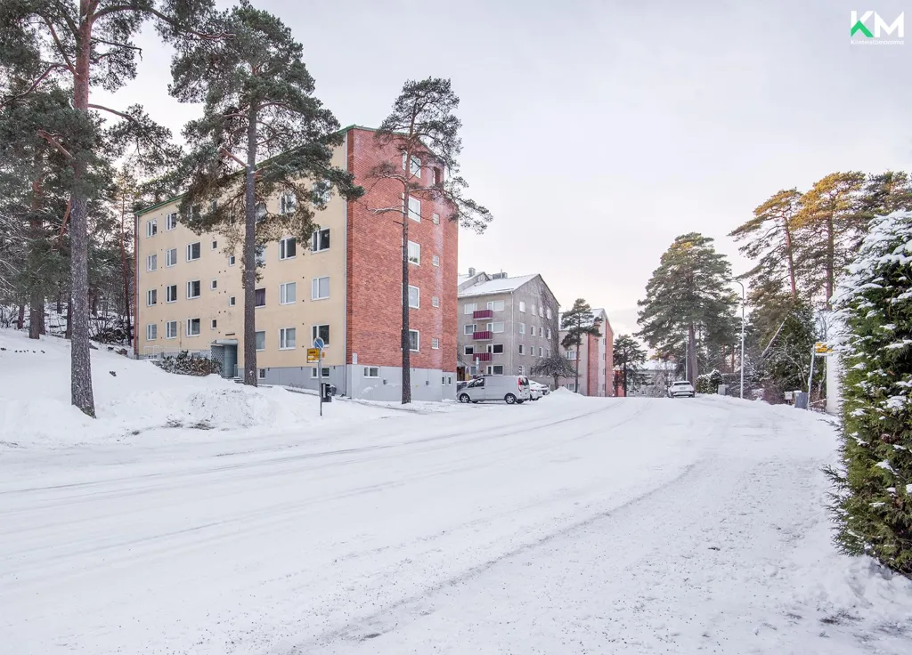 Välivaade - 3rd Floor Apartment with Balcony in Vasaramäki