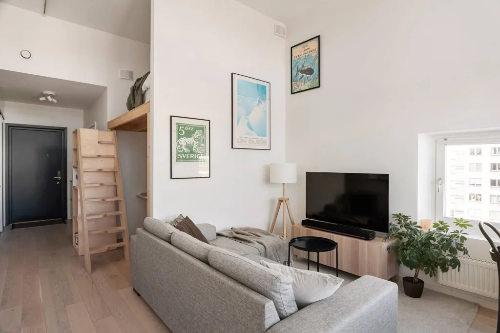 Séjour - Studio Apartment with High Ceilings in Roslags Näsby