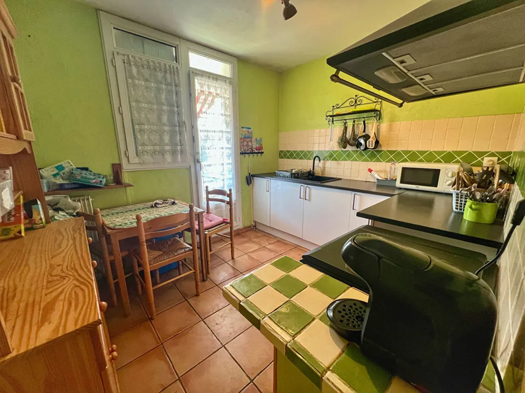 Köök - Apartment with Balcony Views near Le Pradet Beach