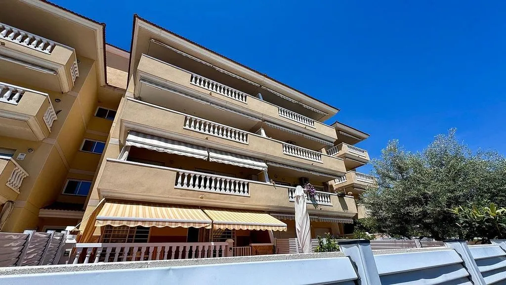 Extérieur - Seafront Apartment with Terrace and Pool in Cunidor